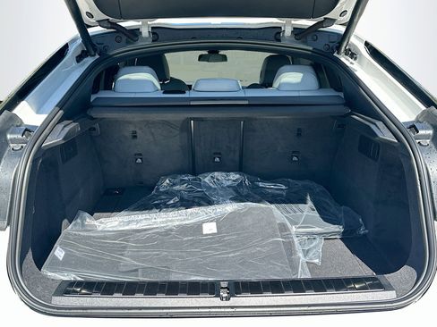 New 2026 BMW X6 xDrive40i w/ Executive Package image 21