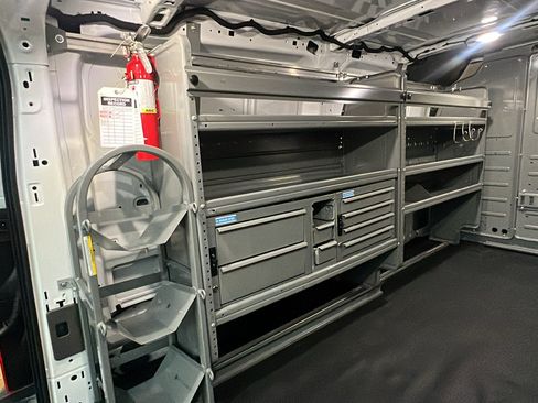 Used 2020 Ford Transit 150 Low Roof RWD image 15