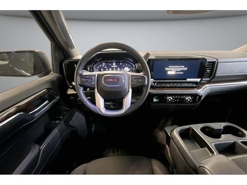 Used 2024 GMC Sierra 1500 Elevation w/ X31 Off-Road Package AWD/4WD image 7