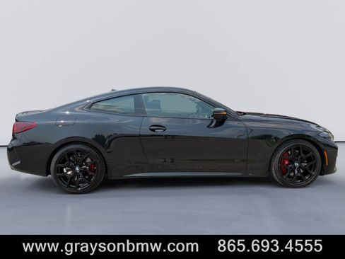 Used 2025 BMW M440i Coupe w/ Premium Package RWD image 2