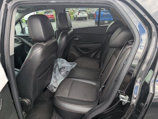 Used 2019 Chevrolet Trax LT w/ LT Convenience Package FWD image 9