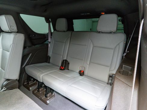 Used 2021 GMC Yukon SLT image 34