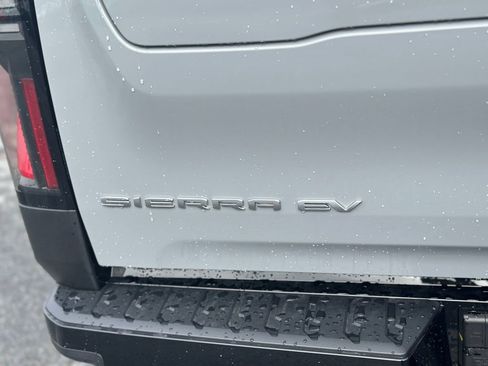 New 2026 GMC Sierra EV Elevation w/ Premium Package AWD/4WD image 34