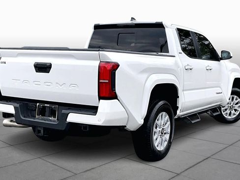 Used 2024 Toyota Tacoma SR5 w/ SR5 Upgrade Package image 13