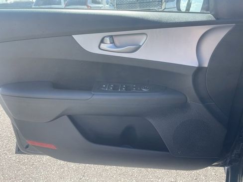 Used 2024 Kia Forte LXS image 19
