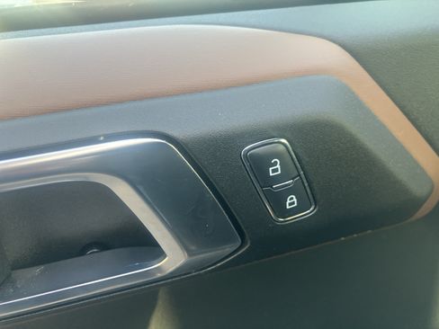 Used 2024 Ford Bronco Outer Banks AWD/4WD image 17