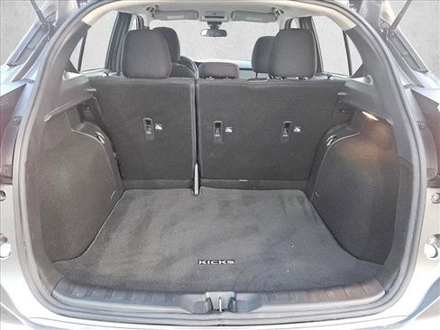 Used 2024 Nissan Kicks SR FWD image 6