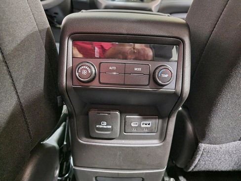 Certified 2023 GMC Acadia SLE w/ Driver Convenience Package image 26