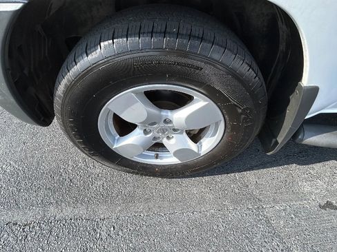 Used 2005 Nissan Xterra SE RWD image 35