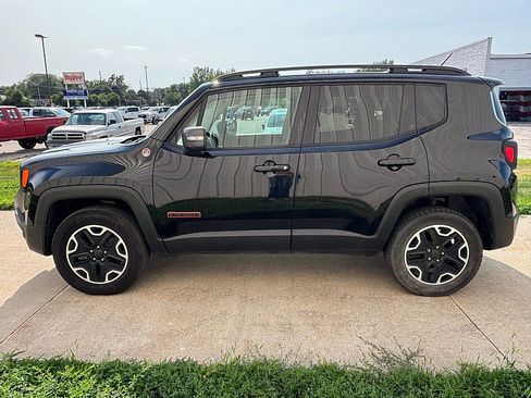Used 2016 Jeep Renegade Trailhawk AWD/4WD image 8