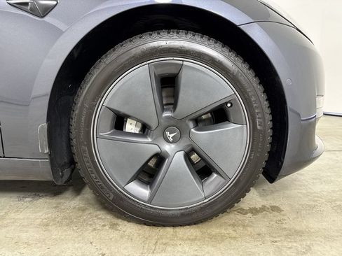 Used 2022 Tesla Model 3 Long Range AWD/4WD image 15