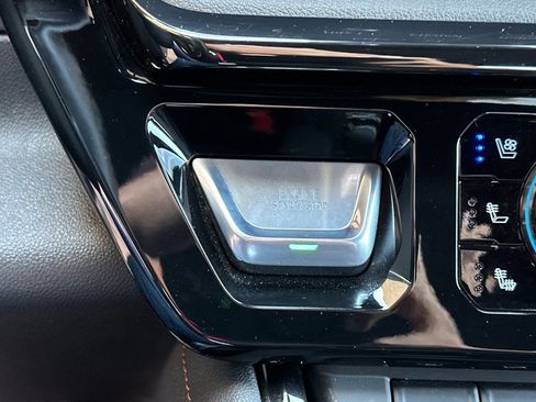 Certified 2025 GMC Sierra 1500 AT4 image 22