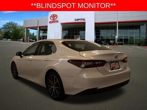 Used 2022 Toyota Camry XLE AWD/4WD image 5