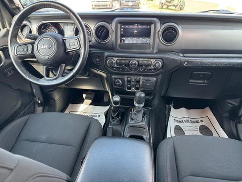 Used 2022 Jeep Wrangler Unlimited Sport AWD/4WD image 13