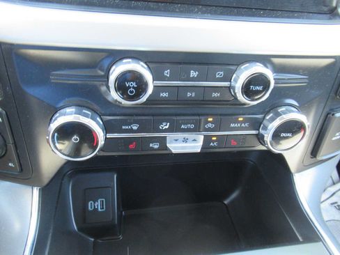 Used 2022 Ford F150 XLT w/ Equipment Group 302A High AWD/4WD image 28