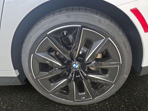 New 2026 BMW 760i xDrive image 21