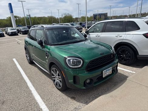 Used 2023 MINI Cooper Countryman S FWD image 2