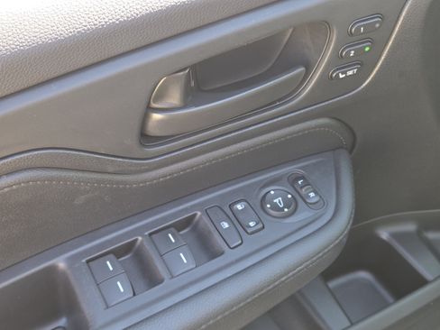 Used 2025 Honda Odyssey EX-L image 30