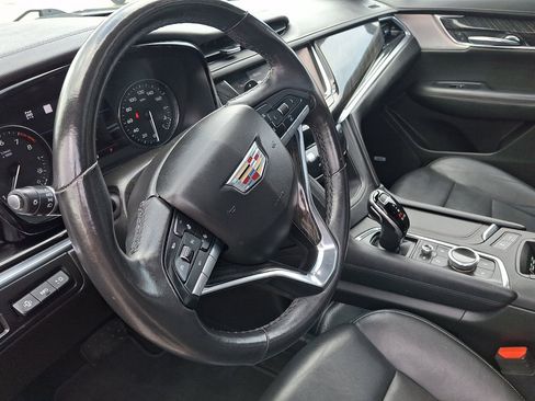 Used 2020 Cadillac XT6 Premium Luxury AWD/4WD image 25