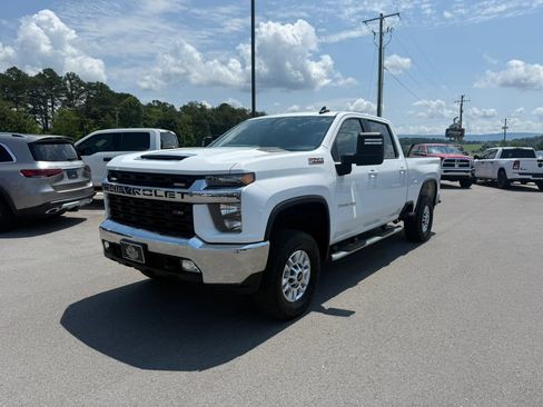Used 2021 Chevrolet Silverado 2500 LT w/ Z71 Off-Road Package AWD/4WD image 2