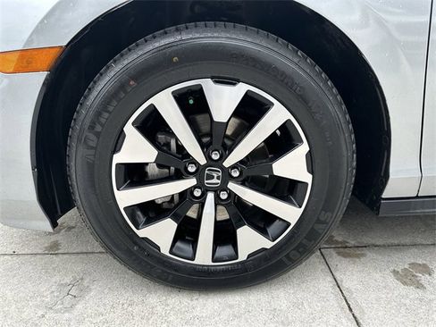 Used 2025 Honda Odyssey EX-L image 19