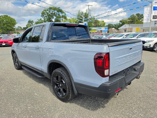 Certified 2024 Honda Ridgeline Black Edition image 4