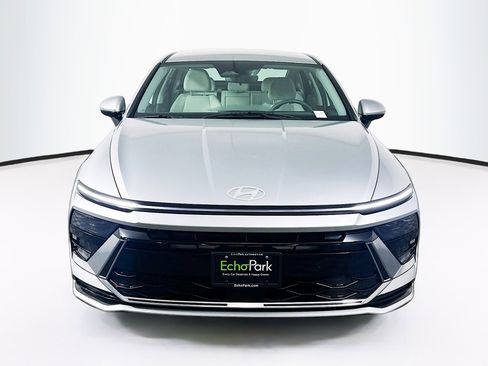 Used 2024 Hyundai Sonata SEL FWD image 2