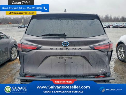 Used 2021 Toyota Sienna XLE image 4