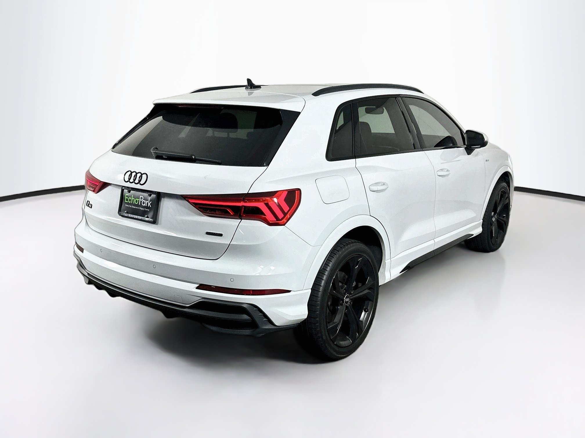 Used 2023 Audi Q3 2.0T Premium Plus w/ Premium Plus Package AWD/4WD image 9