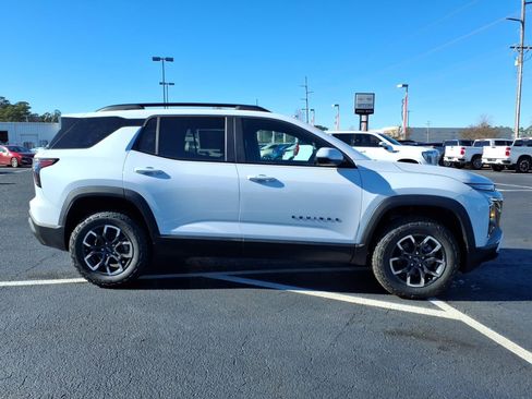 New 2026 Chevrolet Equinox ACTIV w/ Convenience Package III image 2