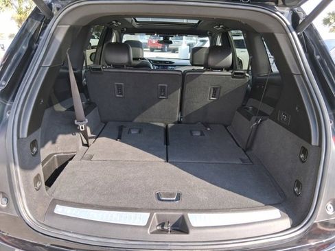Used 2023 Cadillac XT6 Luxury w/ LPO, Floor Liner Package image 6