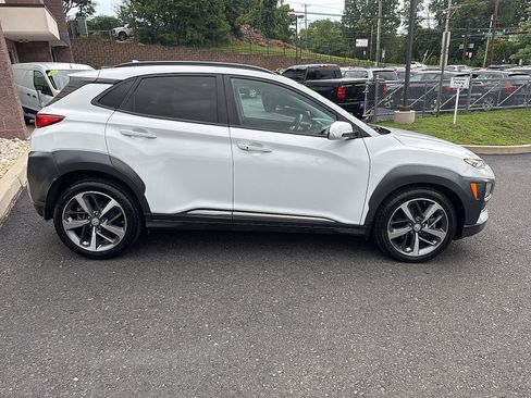 Used 2021 Hyundai Kona Limited AWD/4WD image 3