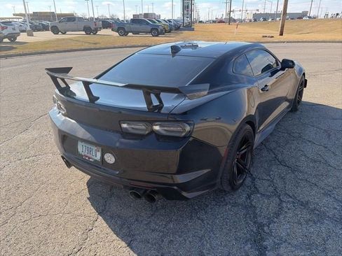 Used 2019 Chevrolet Camaro ZL1 image 5