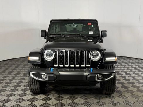 Used 2023 Jeep Wrangler Unlimited Sahara AWD/4WD image 11