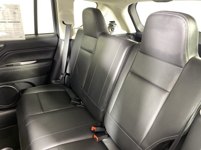 Used 2016 Jeep Compass High Altitude AWD/4WD image 28