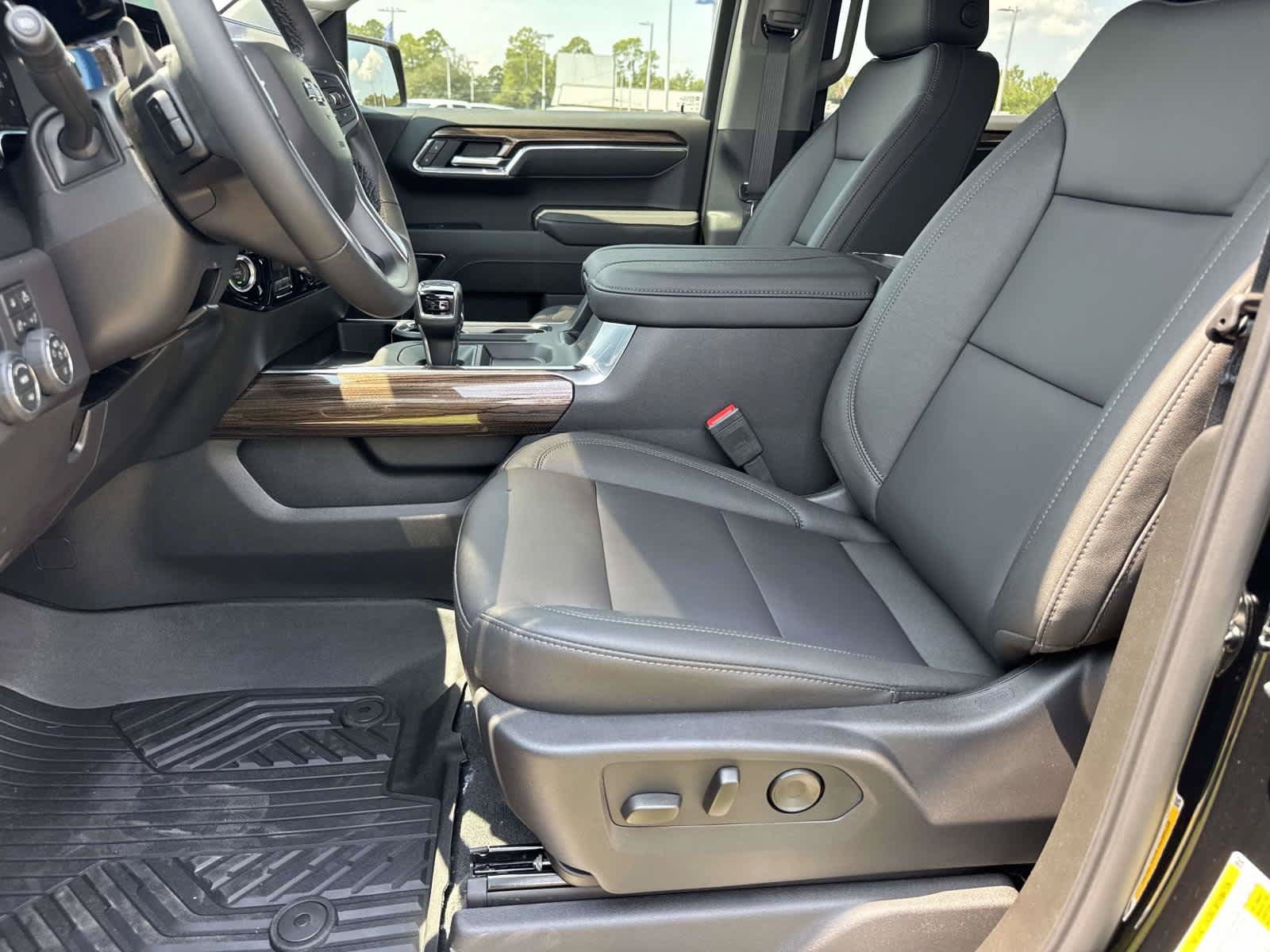 New 2026 Chevrolet Silverado 1500 RST w/ RST All Star Premium Package AWD/4WD image 11
