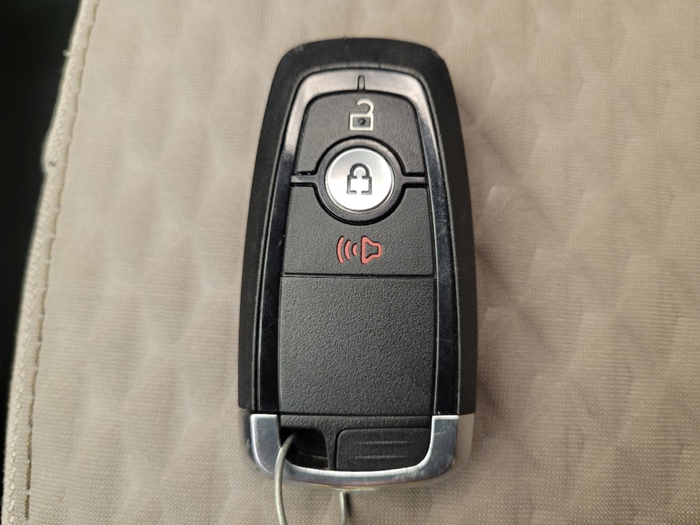 Used 2020 Ford Escape SE FWD image 32