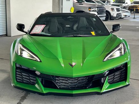 Used 2026 Chevrolet Corvette Z06 RWD image 15