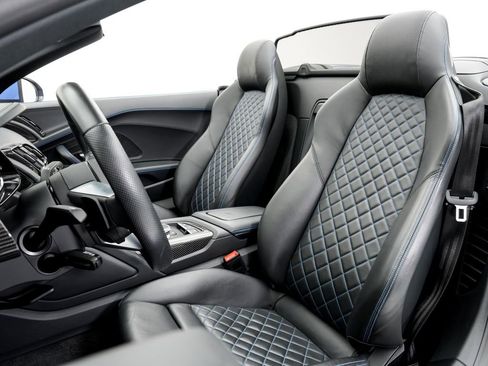 Used 2020 Audi R8 V10 AWD/4WD image 5