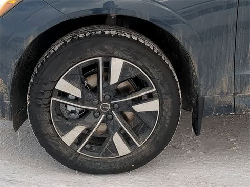 New 2026 Volvo XC60 B5 Core w/ Protection Package Premier image 13