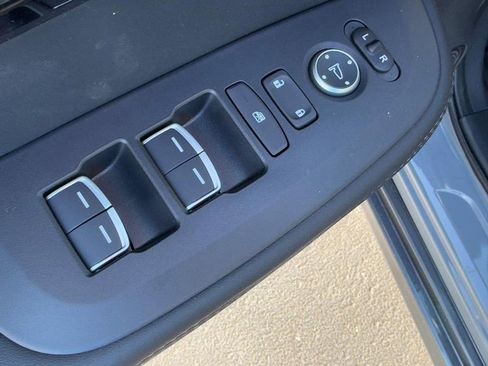 Certified 2025 Acura ADX AWD image 10