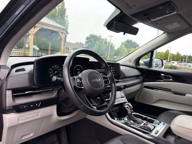 Used 2024 Kia Carnival SX FWD image 11