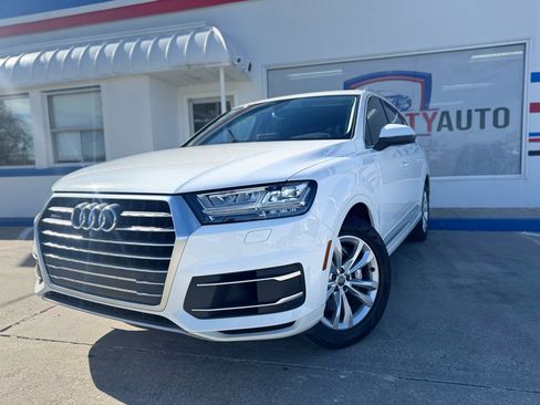Used 2018 Audi Q7 3.0T Premium Plus w/ Premium Plus Package image 3