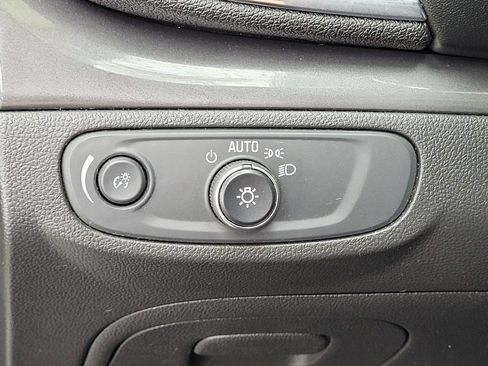 Used 2018 Buick Encore Preferred FWD image 8