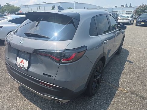 Used 2024 Honda HR-V Sport image 5