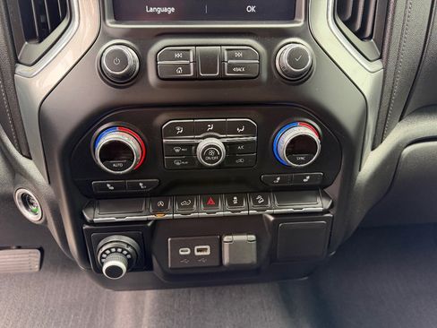 Used 2022 Chevrolet Silverado 1500 RST image 21