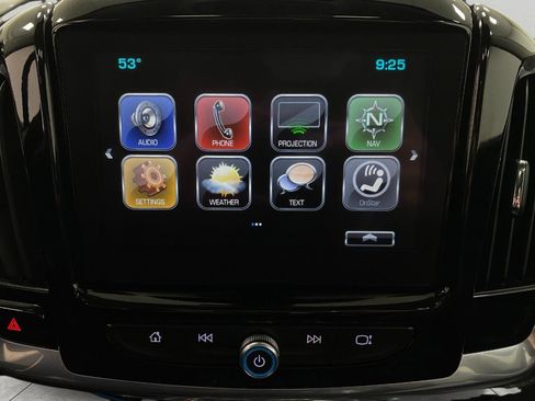 Used 2018 Chevrolet Traverse LT image 22