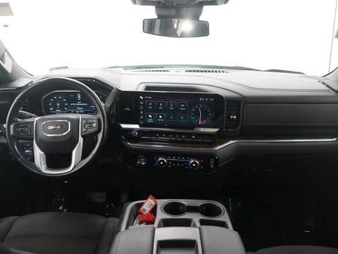 Used 2023 GMC Sierra 1500 SLE w/ Enhanced Capability Package image 16
