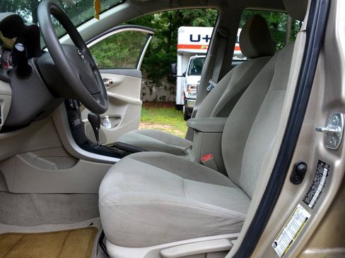 Used 2009 Toyota Corolla LE FWD image 13