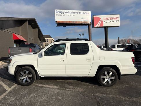 Used 2014 Honda Ridgeline SE image 2